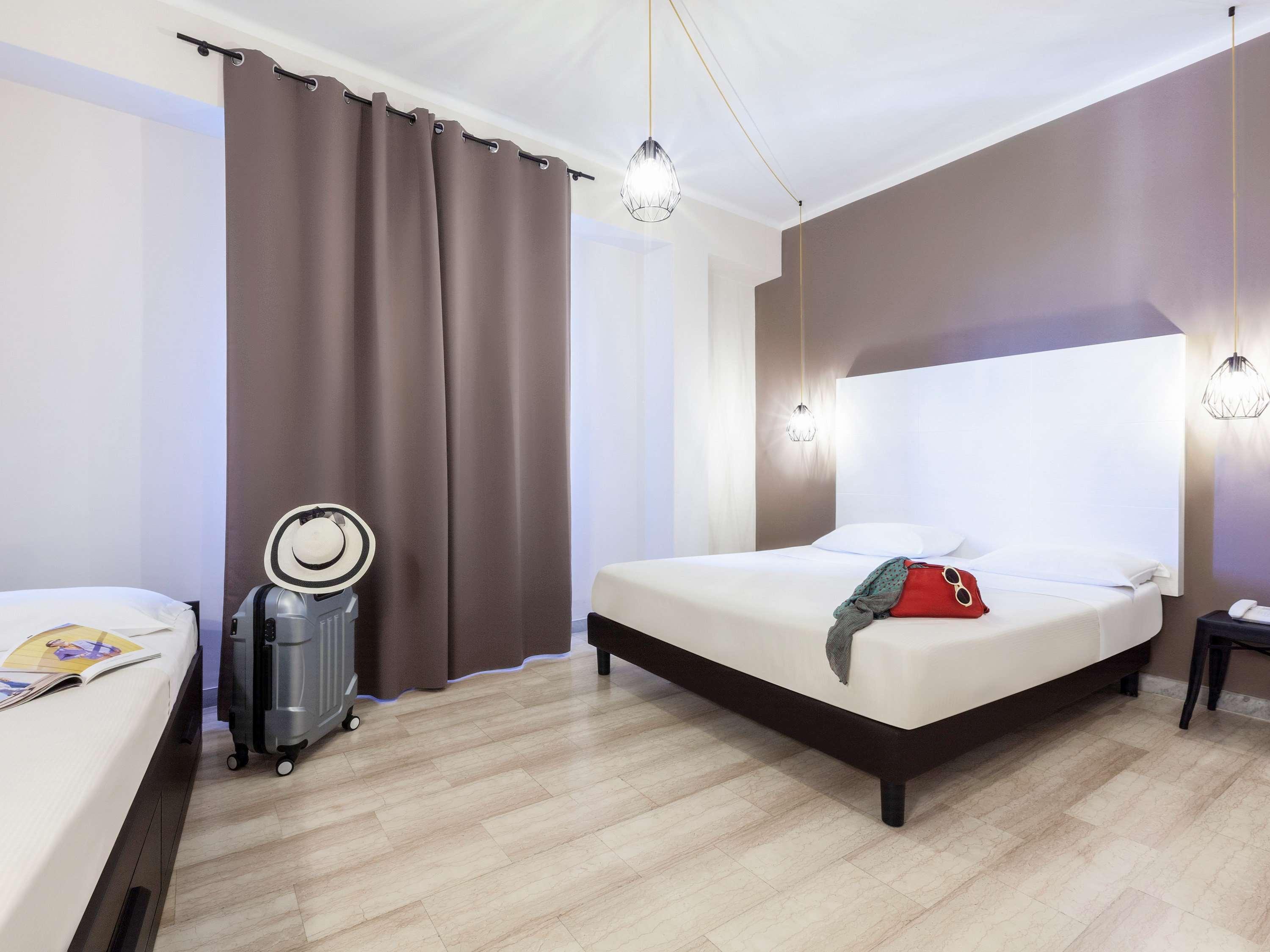Hotel Ibis Styles Trani Esterno foto
