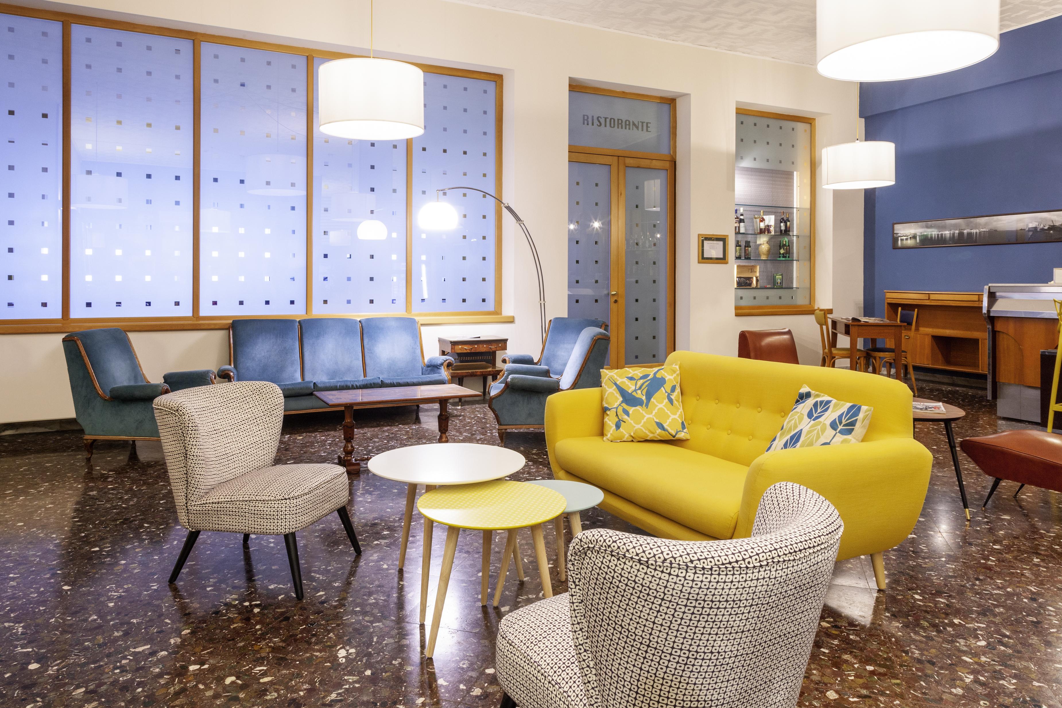 Hotel Ibis Styles Trani Esterno foto