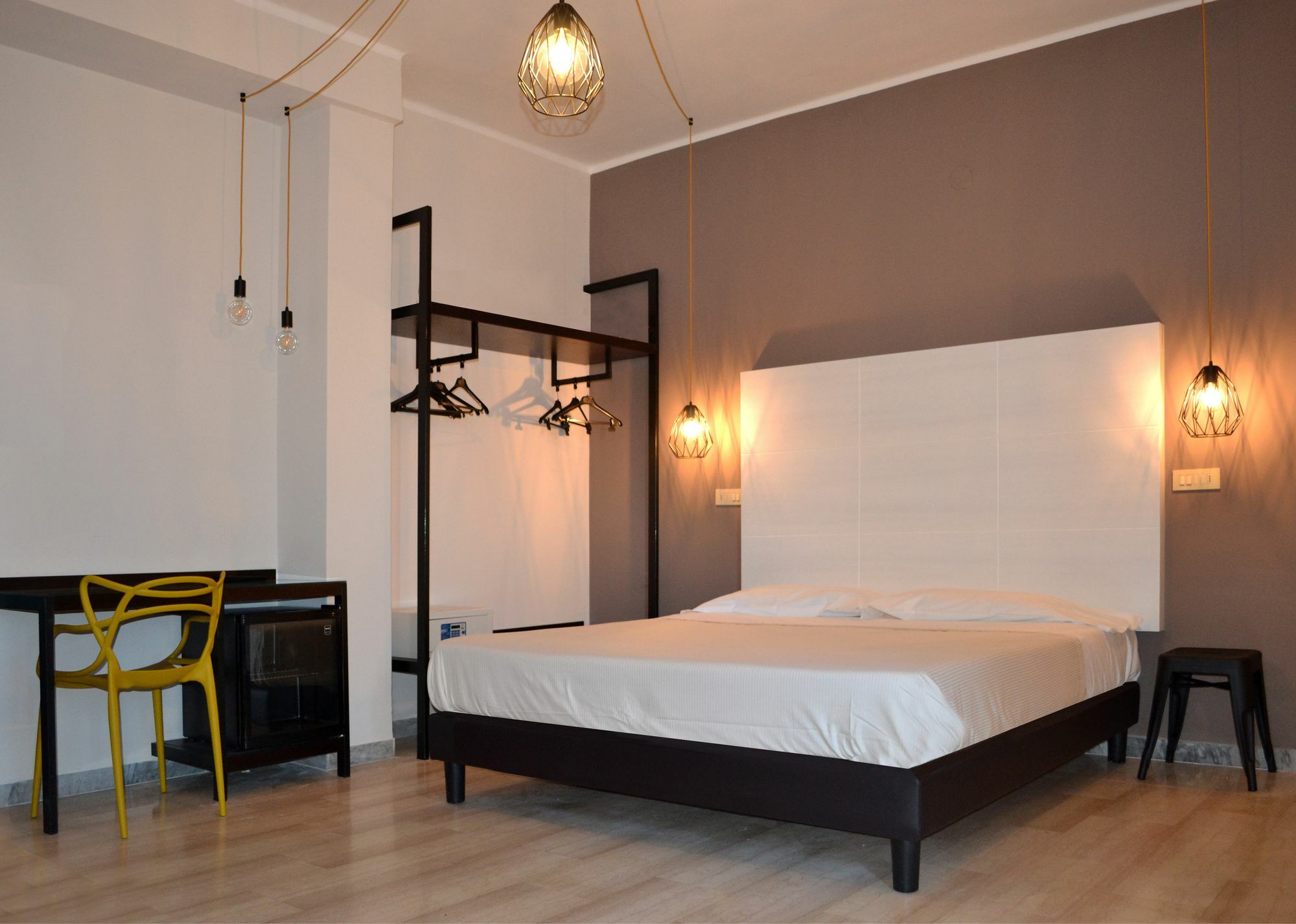 Hotel Ibis Styles Trani Esterno foto