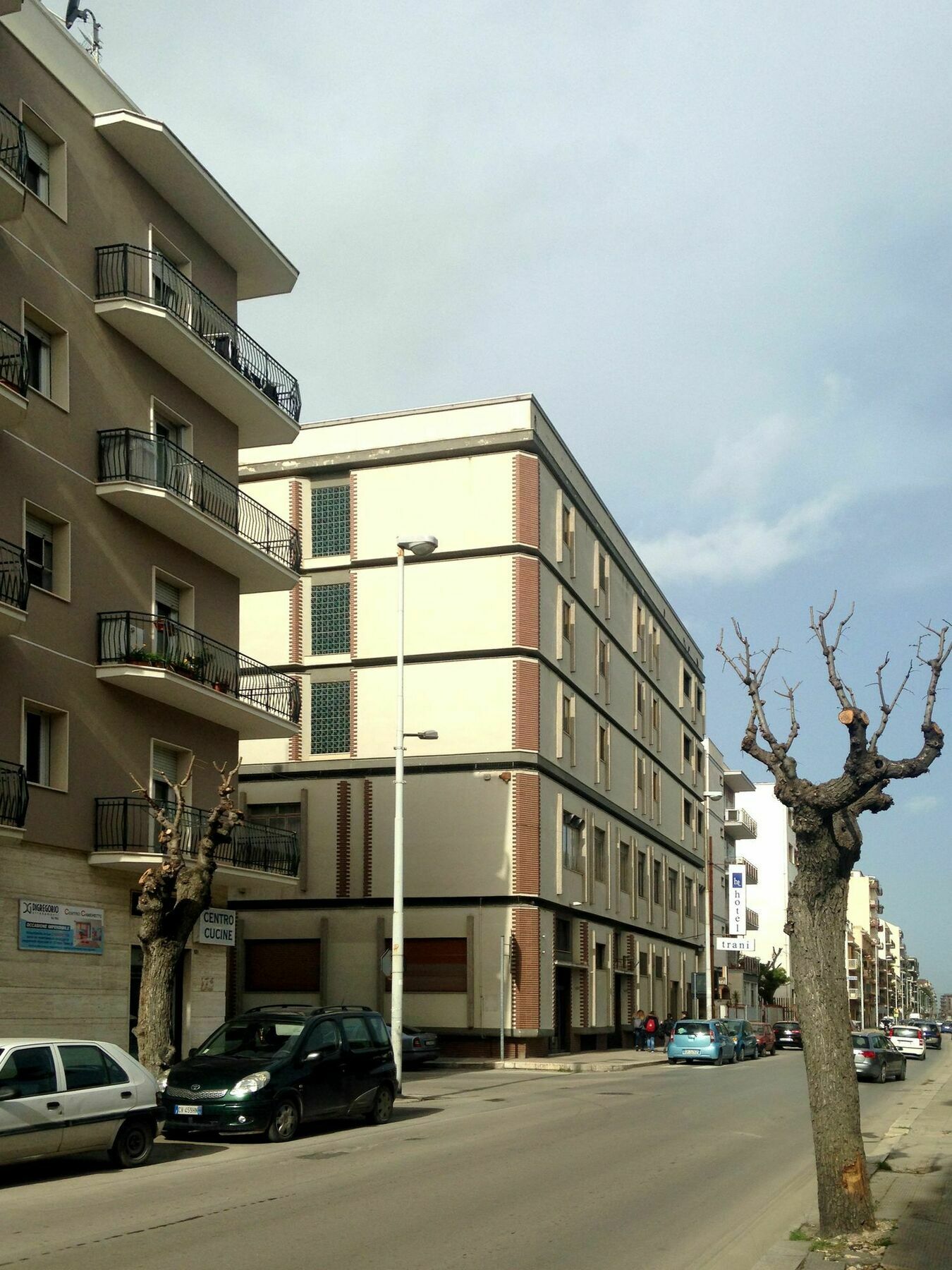 Hotel Ibis Styles Trani Esterno foto
